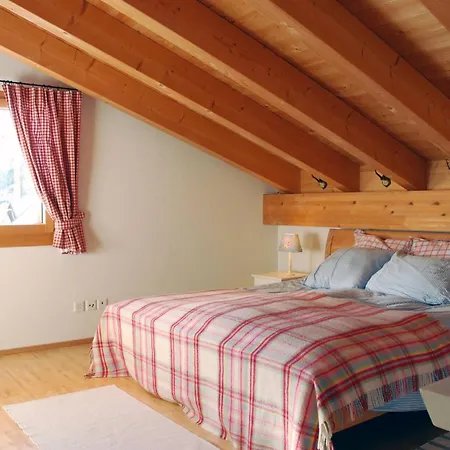 Spacious And Charming 4br * פלימס
