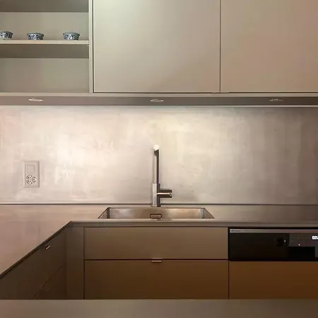 Spacious And Charming 4br * פלימס